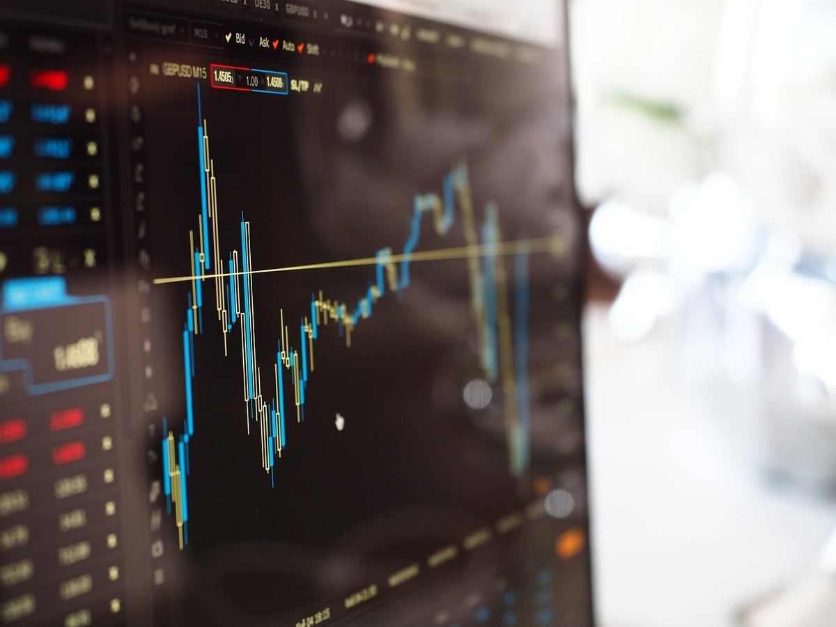 Dialogue sur le Campus : Le MSc en Finance de Sydenham affiche complet dès sa première année, alors que la demande pour une formation spécialisée dans le secteur financier explose.