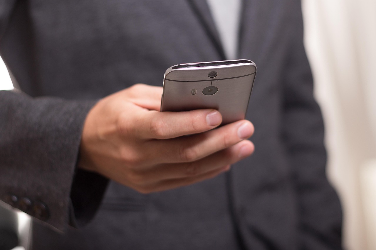 contactez-nous facilement pour toute demande d'information, de collaboration ou de support. notre équipe est à votre écoute et vous répondra dans les plus brefs délais.