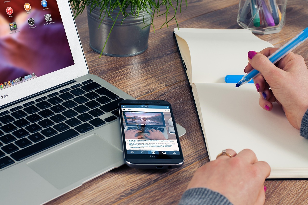 découvrez le parcours, les conseils et les ressources essentiels pour réussir en tant qu'entrepreneur : développez votre business, accélérez votre innovation et réalisez vos ambitions entrepreneuriales.