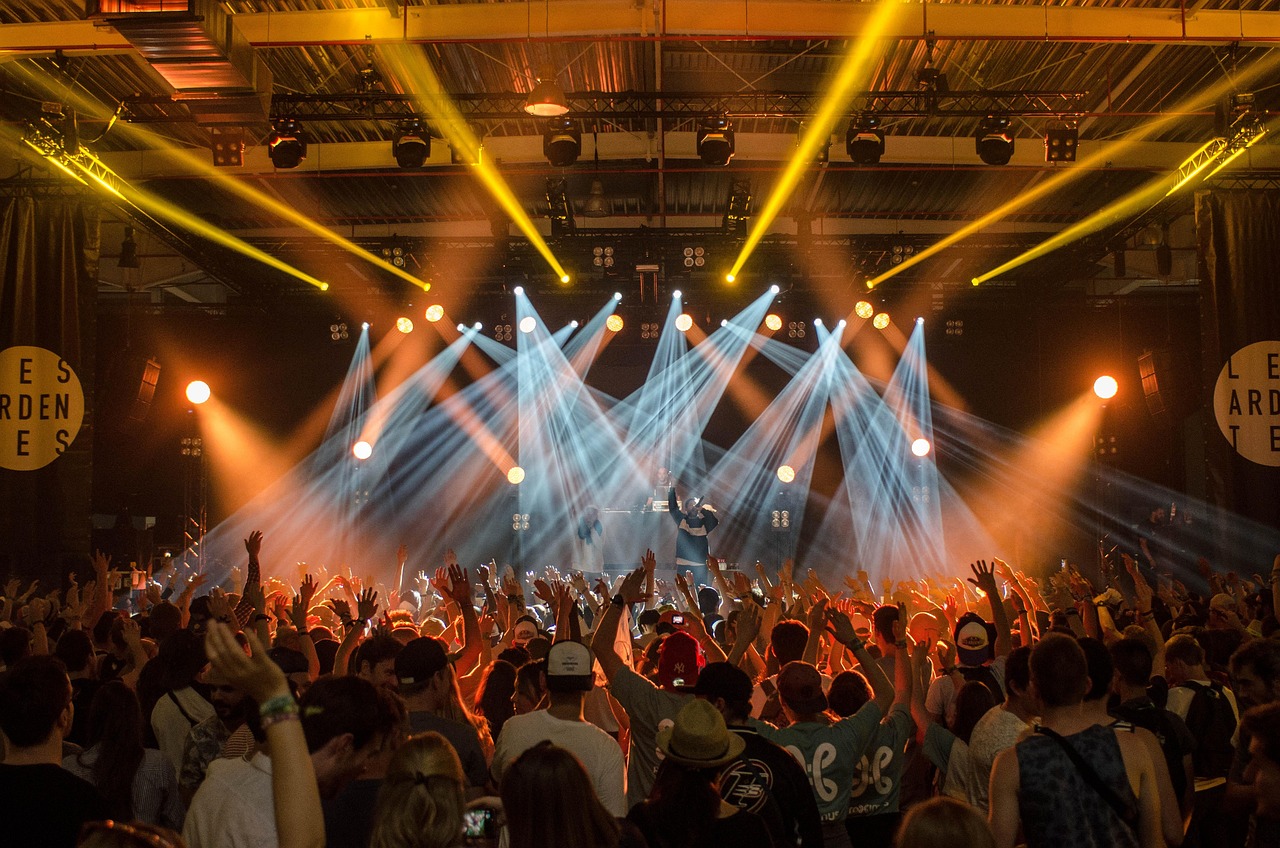 découvrez les meilleurs événements à venir près de chez vous : concerts, expositions, festivals, soirées et activités pour tous les goûts. restez informé et ne manquez aucune occasion de sortir et de vous divertir !