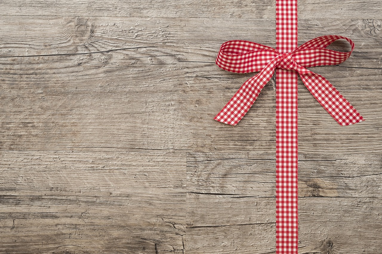 découvrez nos cartes cadeaux et bons d'achat pour faire plaisir à vos proches en toutes occasions. offrez le cadeau idéal facilement et rapidement avec nos gift vouchers personnalisables.