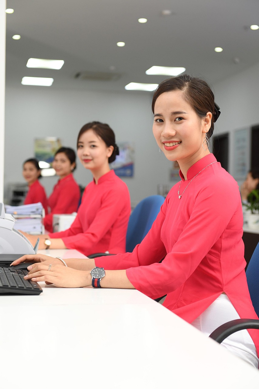 découvrez comment offrir un support efficace à vos employés pour améliorer leur bien-être, leur productivité et leur satisfaction au travail. nos conseils et ressources vous aident à instaurer un environnement de travail positif et motivant.