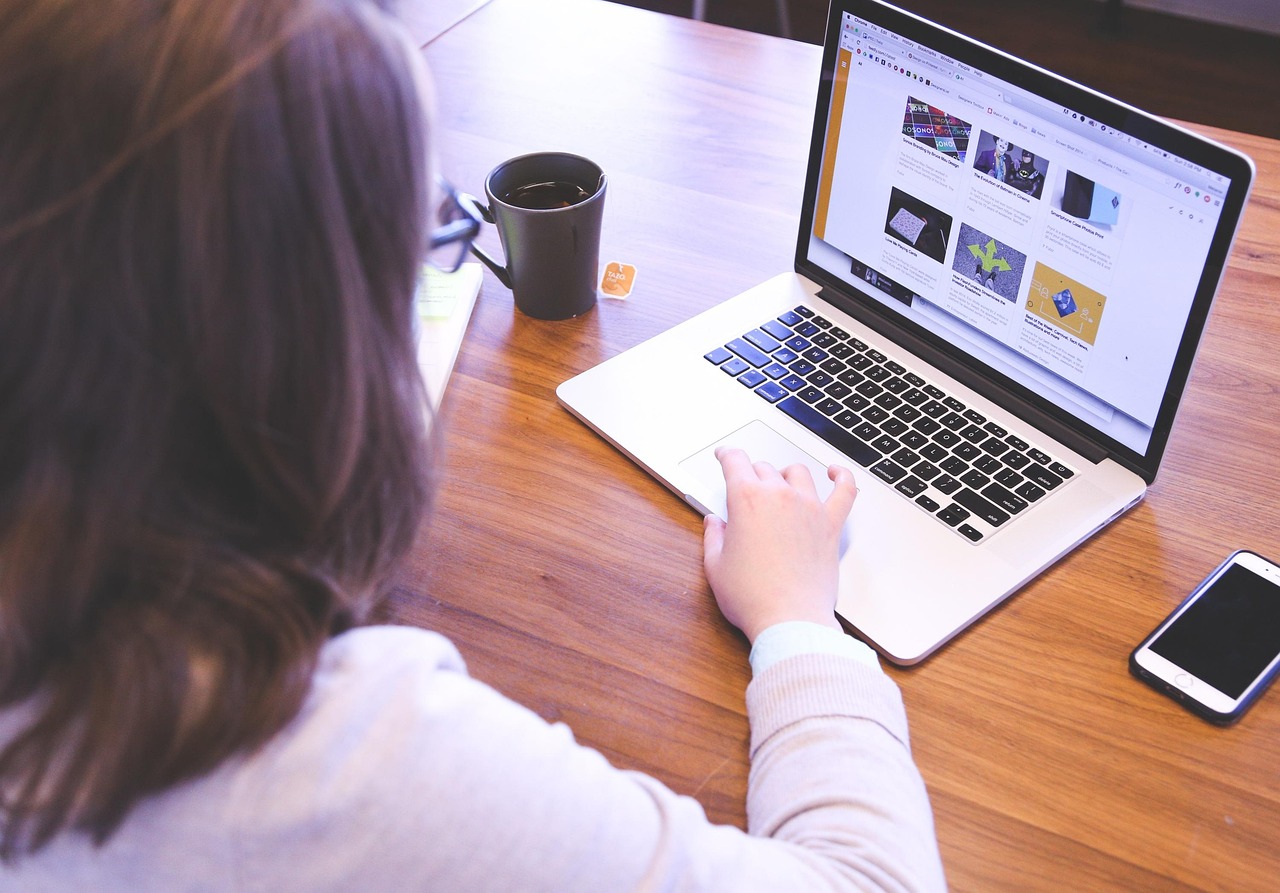 découvrez tout ce qu’il faut savoir sur les startups : définition, conseils pour créer votre entreprise innovante, tendances du secteur, financement et témoignages d’entrepreneurs à succès.